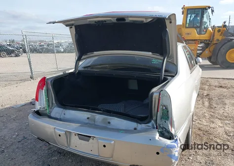 2006 Cadillac Dts Standard z USA, uszkodzony, nr VIN 1G6KD57Y76U255724